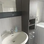 In 56 Qm Check-in,free Parking, Wifi , Tv, Full Kitchen Apartment *
