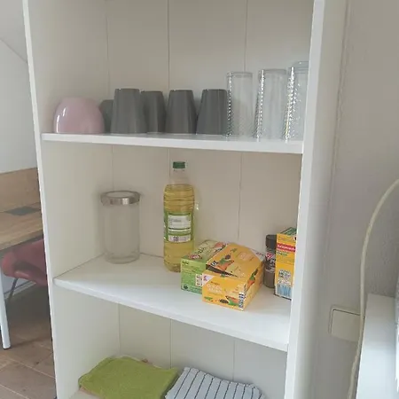 In 56 Qm Check-in,free Parking, Wifi , Tv, Full Kitchen Appartement