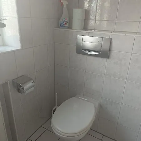 In Villa 60 Qm Apartment Max 4 Per, 24 Std Check-In,Free Parking, Wifi , Tv, Apartment *