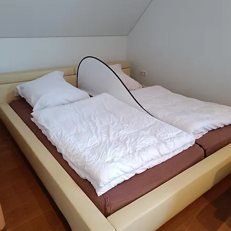 In 56 Qm Apartment, 24 H Check-in,free Parking