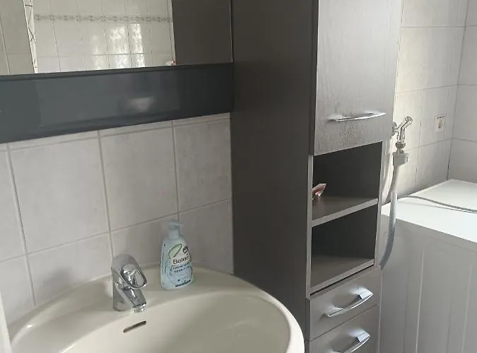 In 56 Qm Check-in,free Parking, Wifi , Tv, Full Kitchen Apartamento *