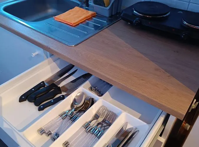 Apartamento In 56 Qm Check-in,free Parking, Wifi , Tv, Full Kitchen Hanôver