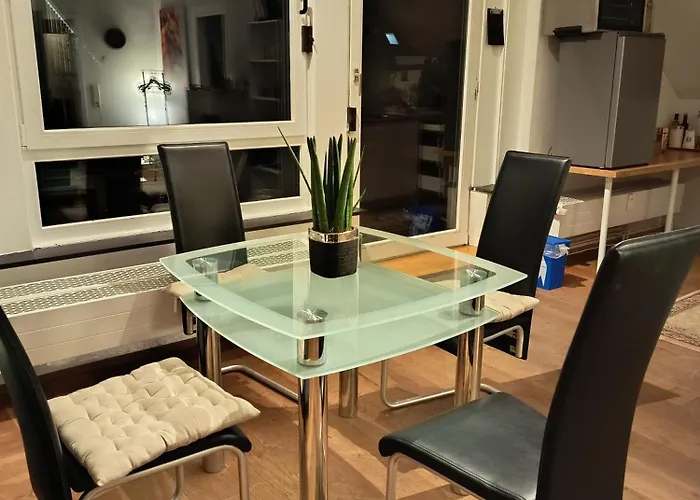 Apartamento In 56 Qm Check-in,free Parking, Wifi , Tv, Full Kitchen