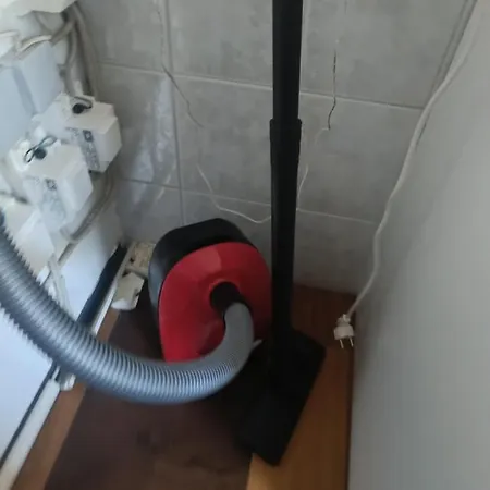 Apartman In 56 Qm Check-in,free Parking, Wifi , Tv, Full Kitchen Hannover