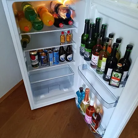 In 56 Qm Check-in,free Parking, Wifi , Tv, Full Kitchen Hannover